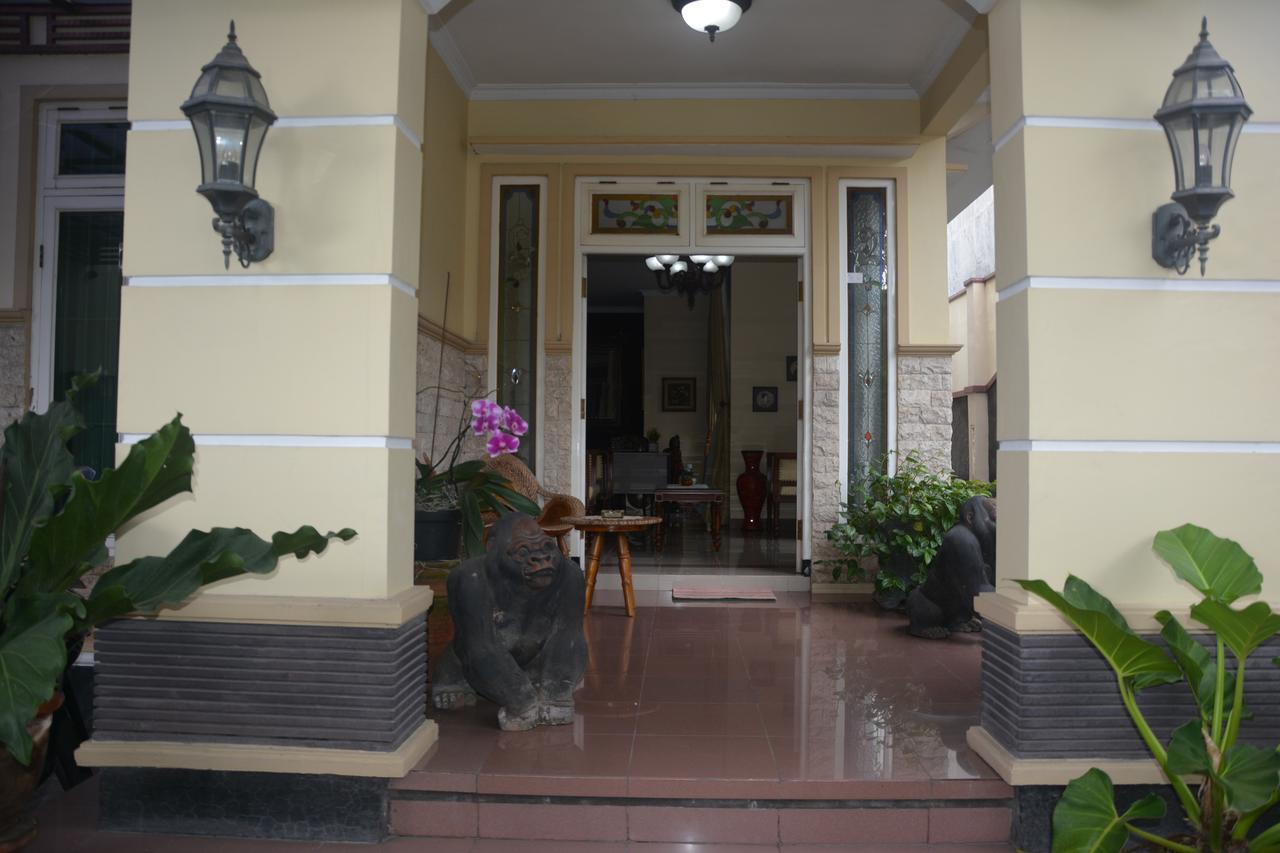 Puri Sagopi Guest House Maguwo Exteriör bild
